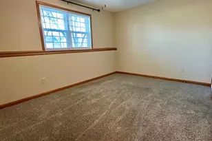 1760 Riverside Dr, Shakopee, MN 55379 - Photo 15