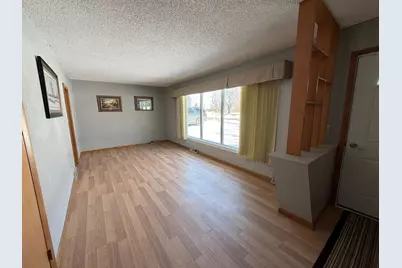 17915 140th Avenue NE, Thief River Falls, MN 56701 - Photo 9