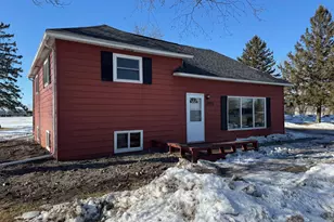 17915 140th Ave NE, Thief River Falls, MN 56701 - Photo 11