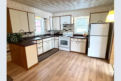 17915 140th Avenue NE, Thief River Falls, MN 56701 - Photo 3