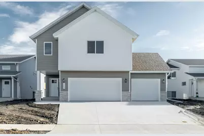 1879 19th Avenue N, Wahpeton,  58075 - Photo 1