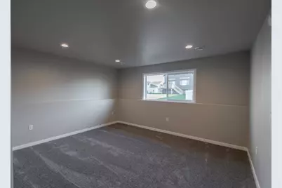 1879 19th Avenue N, Wahpeton,  58075 - Photo 19