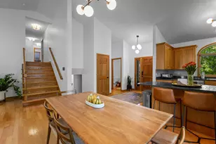300 Dearborn Ct, Edina, MN 55343 - Photo 9