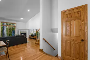 300 Dearborn Ct, Edina, MN 55343 - Photo 31