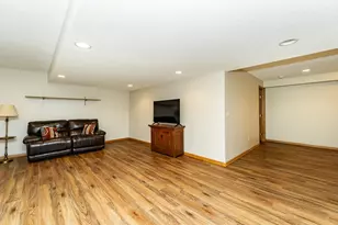 1075 23rd Ave SW, Rochester, MN 55902 - Photo 37