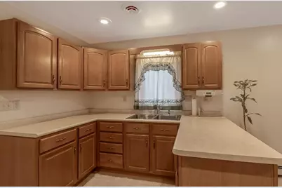 421 S Murphy Street, Lake Crystal, MN 56055 - Photo 5