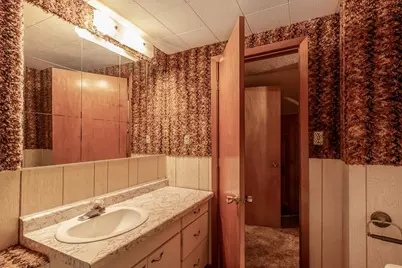 421 S Murphy Street, Lake Crystal, MN 56055 - Photo 31