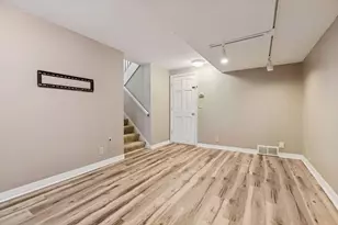 2024 Crosby Rd, Wayzata, MN 55391 - Photo 15