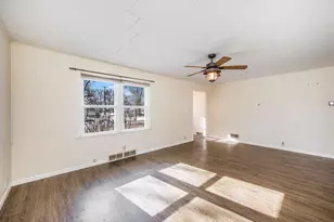 101 W Bert St, Lake Crystal, MN 56055 - Photo 7