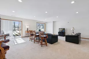 5780 Prairie Ridge Dr, Shoreview, MN 55126 - Photo 27