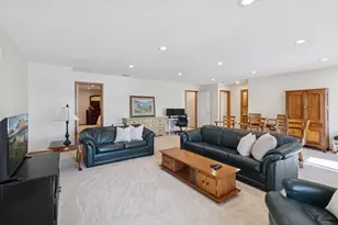 5780 Prairie Ridge Dr, Shoreview, MN 55126 - Photo 29