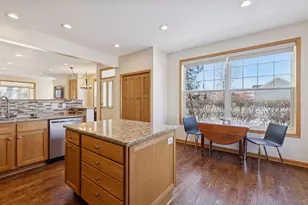 5780 Prairie Ridge Dr, Shoreview, MN 55126 - Photo 7