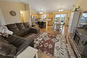 815 Cologne Ln, Waverly, MN 55390 - Photo 5