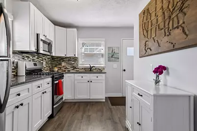 508 E 2nd Street, Waconia, MN 55387 - Photo 9
