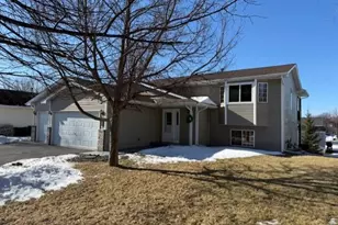 305 14th Ave NE, Buffalo, MN 55313 - Photo 1