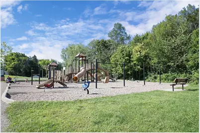 311 Monroe Avenue S, Edina, MN 55343 - Photo 45