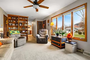 1600 West Ln, La Crescent, MN 55947 - Photo 7