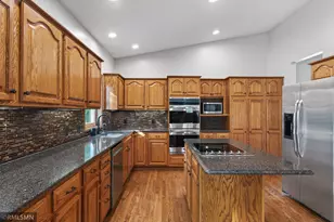 10005 Antrim Ct, Woodbury, MN 55129 - Photo 15