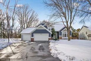 10005 Antrim Ct, Woodbury, MN 55129 - Photo 1
