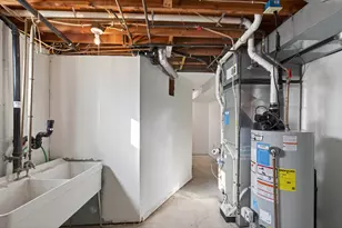 5604 Perry Ave N, Crystal, MN 55429 - Photo 25