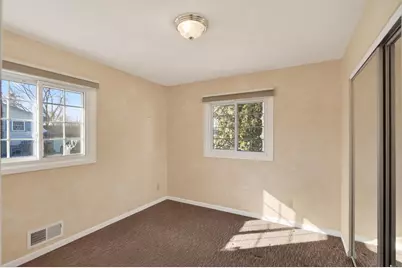 5604 Perry Avenue N, Crystal, MN 55429 - Photo 11