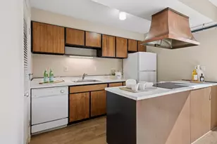 6433 Barrie Rd, Edina, MN 55435 - Photo 13