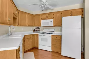 8568 Stratford Ln, Brooklyn Park, MN 55443 - Photo 7