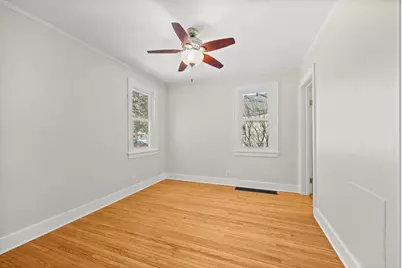 645 Hassan Street SE, Hutchinson, MN 55350 - Photo 9