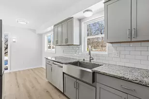 13832 Shirley Dr, Burnsville, MN 55337 - Photo 5