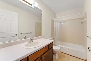 1401 Prosperity Ave, Saint Paul, MN 55106 - Photo 9