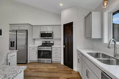 1928 Sandstone Loop S, Sartell, MN 56377 - Photo 5