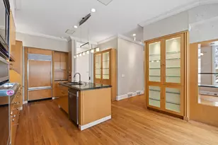 112 Groveland Terrace, Minneapolis, MN 55403 - Photo 9