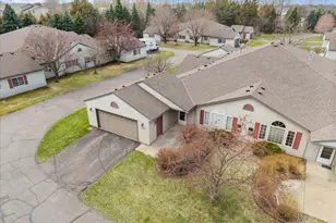 1344 Carriage Dr, Hudson, WI 54016 - Photo 3