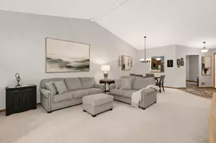 14502 Eureka Ct, Apple Valley, MN 55124 - Photo 5