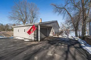 2050 Lake View Dr, Jordan, MN 55352 - Photo 13