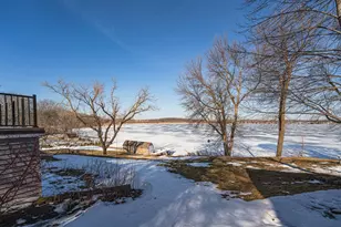 2050 Lake View Dr, Jordan, MN 55352 - Photo 15