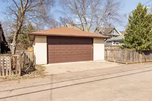 1060 Lincoln Ave, Saint Paul, MN 55105 - Photo 43