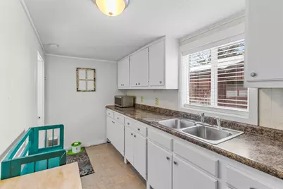 176 Hanson Road, Mahtomedi, MN 55115 - Photo 13