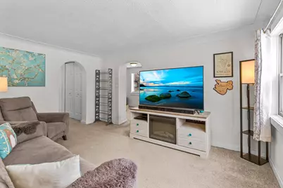 176 Hanson Road, Mahtomedi, MN 55115 - Photo 5