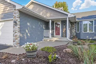 2616 Edinbrook Terrace, Brooklyn Park, MN 55443 - Photo 3