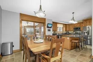 6948 Raven Ct, Eden Prairie, MN 55346 - Photo 7