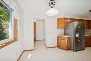 2639 Lake Ct Cir, Mounds View, MN 55112 - Photo 11