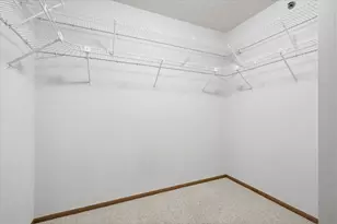 2639 Lake Ct Cir, Mounds View, MN 55112 - Photo 57