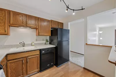 1800 Riverwood Drive #318, Burnsville, MN 55337 - Photo 9