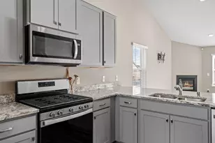 20646 Gosford Way, Lakeville, MN 55044 - Photo 11