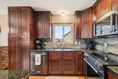 7665 Homestead Court S, Cottage Grove, MN 55016 - Photo 9