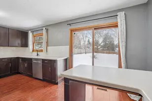 3109 Red Oak Cir N, Burnsville, MN 55337 - Photo 19