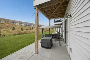 13485 Territorial Cir N, Maple Grove, MN 55369 - Photo 25