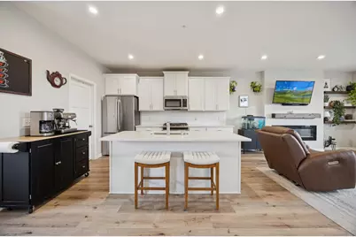 13485 Territorial Circle N, Maple Grove, MN 55369 - Photo 9