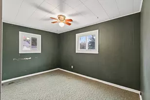 802 N 2nd St, Princeton, MN 55371 - Photo 19